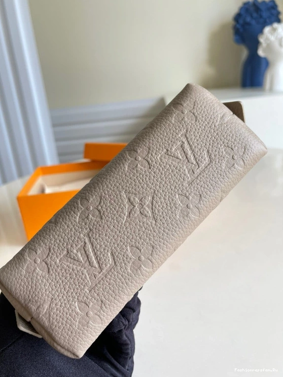 FS CHEAP POUCH VUITTON LOUIS COSMETIC 0822